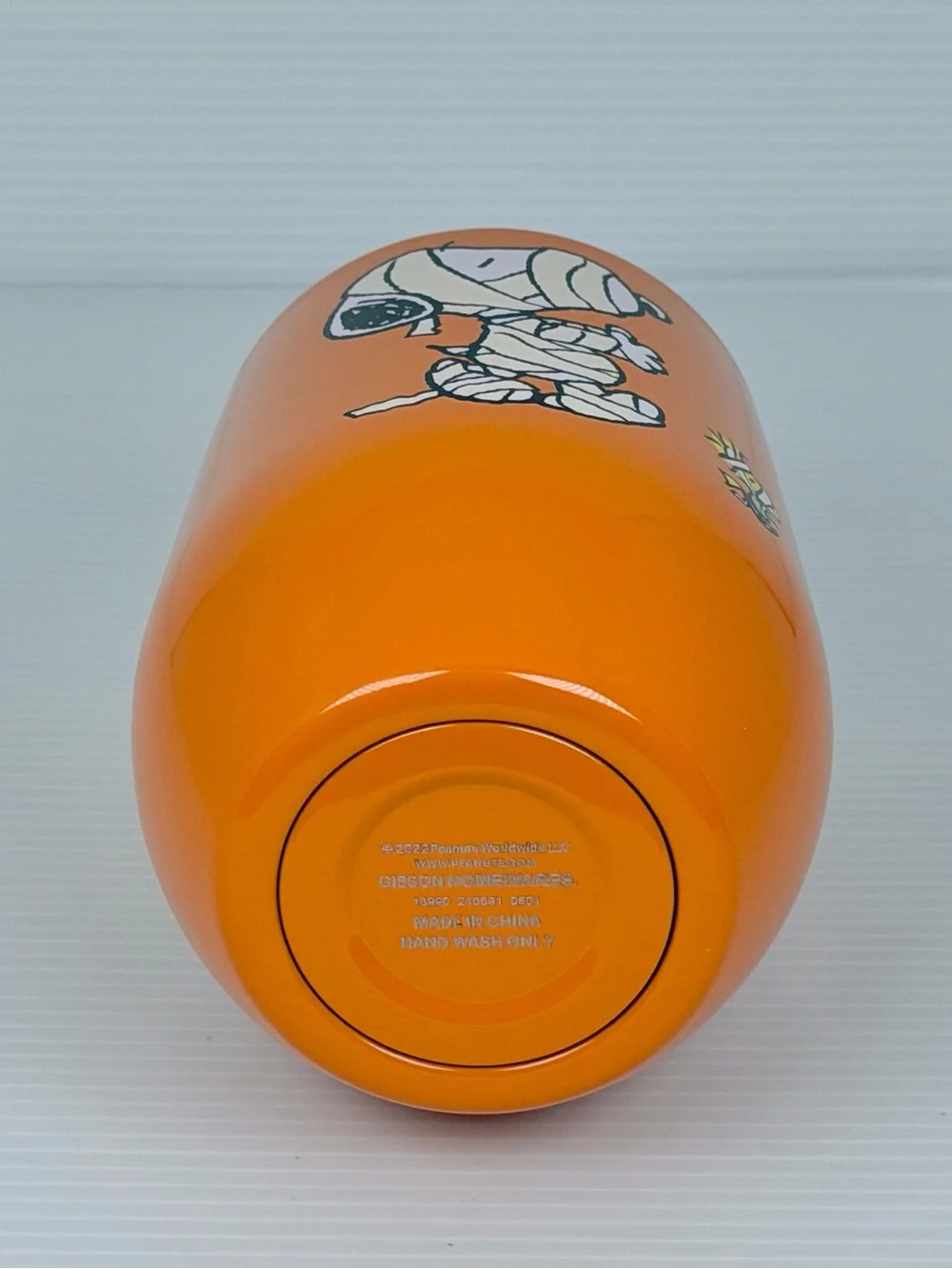 Peanuts mummy snoopy